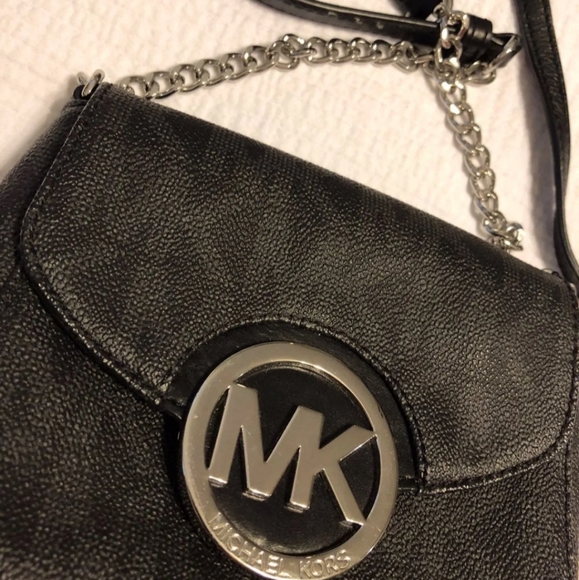 Michael Kors crossbody - Picture 3 of 3